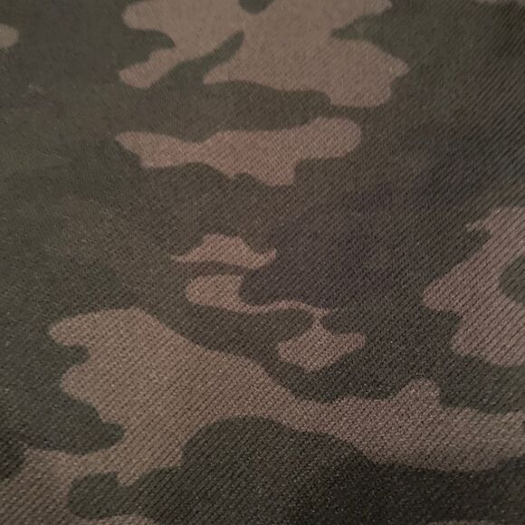 Spanx Camo Leggings Size Large Workout Pants - Picture 3 of 7